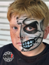 Load image into Gallery viewer, SB06 Mummy Face Stencil Set