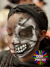 Load image into Gallery viewer, SB06 Mummy Face Stencil Set
