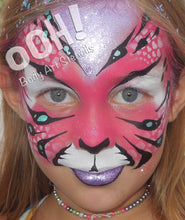 Load image into Gallery viewer, S03 Heart Sphere Airbrush & Face Paint Stencil